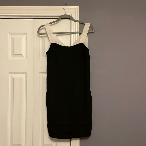 Banana republic black sheath dress with white ribbon straps - Picture 1 of 3